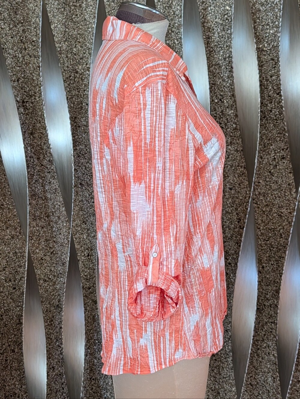 DAVID CLINE snap front nectar ikat top L XL - Picture 5 of 9